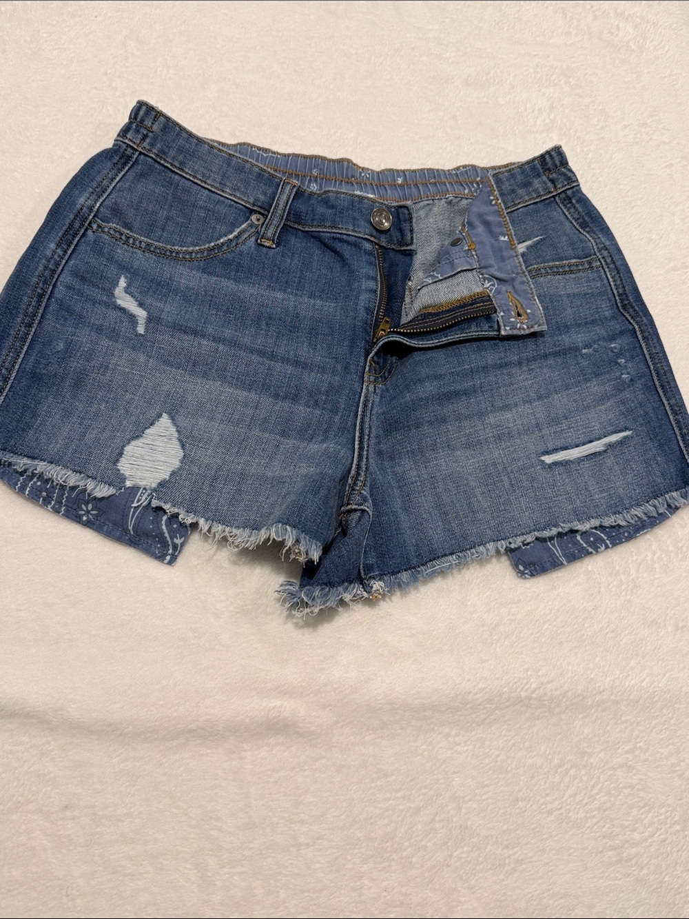 Aerie Distressed Women’s Shorts - Blue